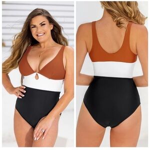 Cupshe NWT Women's M Colorblock SEXY One-Piece Swimsuit